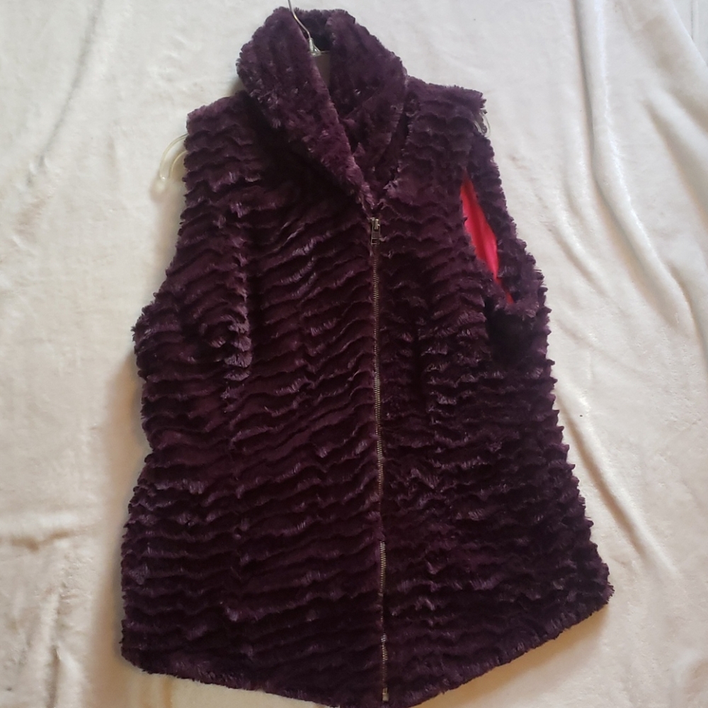 COPY - Patagonia faux fur vest